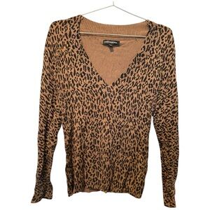 Express Leopard Print V-Neck Ribbed Detail Sweater size Medium